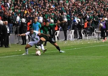 Sakaryaspor Kocaelispor'u 2-0 mağlup etti