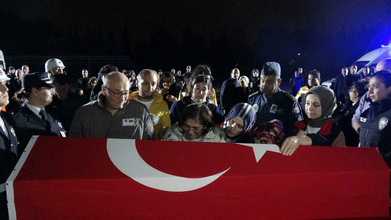 Balıkesir'deki trafik kazasında yaralanan polis memuru Hızır Bekir Baybörü şehit oldu