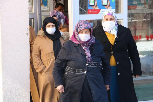 Pandemi kuralları en iyi durumda olan il! Koronavirüs Hakkari’den temizlendi