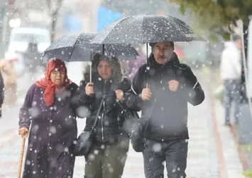 Trakya'da kar yağışı etkisini kaybetti