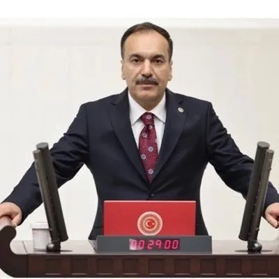 surec-komisyonu-imraliya-gidecek-terorsuz-turkiye-yolunda-kritik-esik-kim-ne-oy-kullandi-1763737993618.jpeg (Foto: ahaber.com.tr ekran görüntüsü)