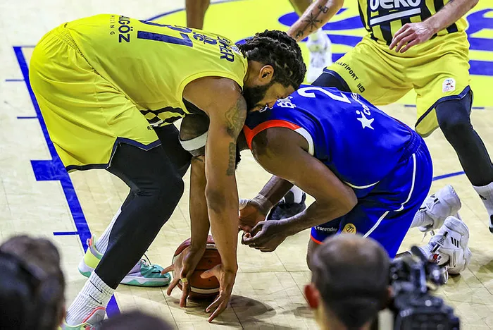 fenerbahce-beko-final-serisinde-1-0-one-gecti-fenerbahce-beko-anadolu-efes-85-76-mac-sonucu-ozeti-1654635976680.jpg Fenerbahçe Beko final serisinde 1-0 öne geçti | Fenerbahçe Beko - Anadolu Efes: 85-76 (MAÇ SONUCU ÖZETİ) - 1