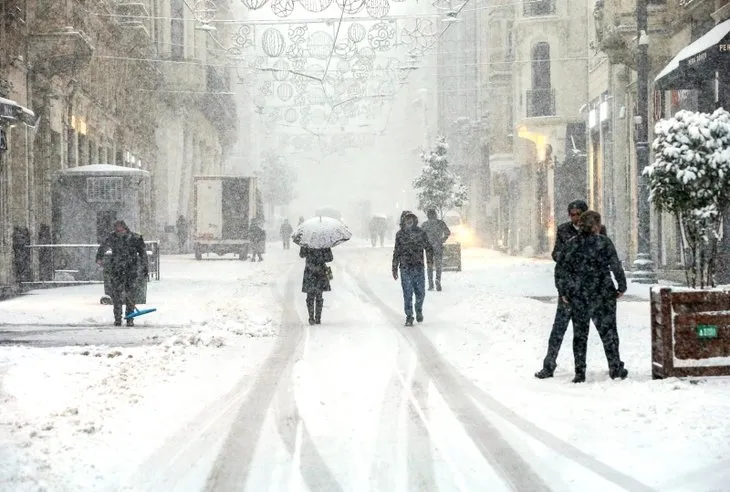 İstanbul kar yağışı son dakika | İstanbul kar yağışı ne zaman bitecek | 18 Şubat Perşembe hava durumu