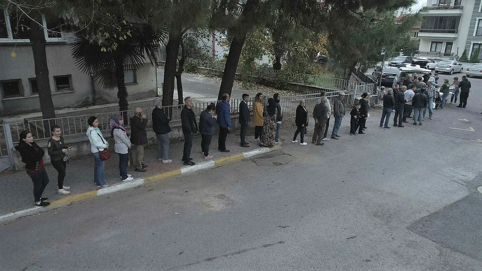 Kocaeli'de 10 inekle süt satmaya başladı, şimdi talebe yetişemiyor