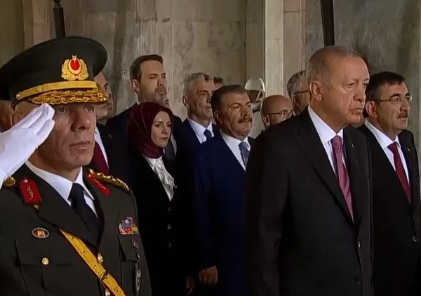 Başkan Erdoğan ve devlet erkanı Anıtkabir’de! 30 Ağustos Zafer Bayramı töreni