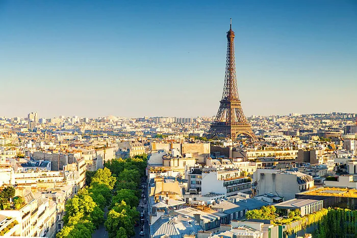 Eyfel Kulesi karartıldı