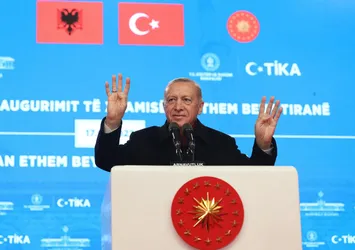 Başkan Erdoğan Arnavutluk dönüşü basın mensuplarının sorularını yanıtladı: Faiz de düşecek kur da 2022 bizim en parlak yılımız olacak