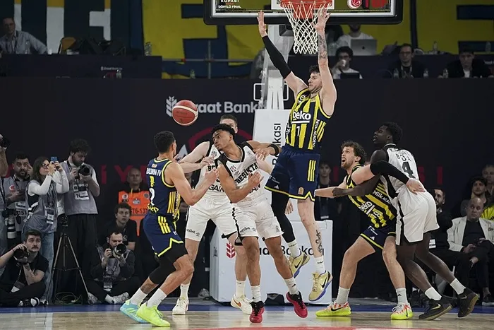 turkiye-kupasi-fenerbahcenin-kanarya-10-kez-mutlu-sona-ulasti-1771787704615.jpeg Türkiye Kupası Fenerbahçe'nin! Kanarya 10. kez mutlu sona ulaştı - 2