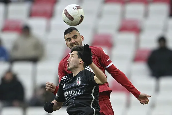 ems-yapi-sivasspor-besiktas-maci-canli-anlatim-izle-kara-kartal-kritik-deplasmanda-1706452972521.jpg Kartal'a Sivas'ta soğuk duş! Sivasspor 1-0 Beşiktaş (MAÇ SONUCU) - 4