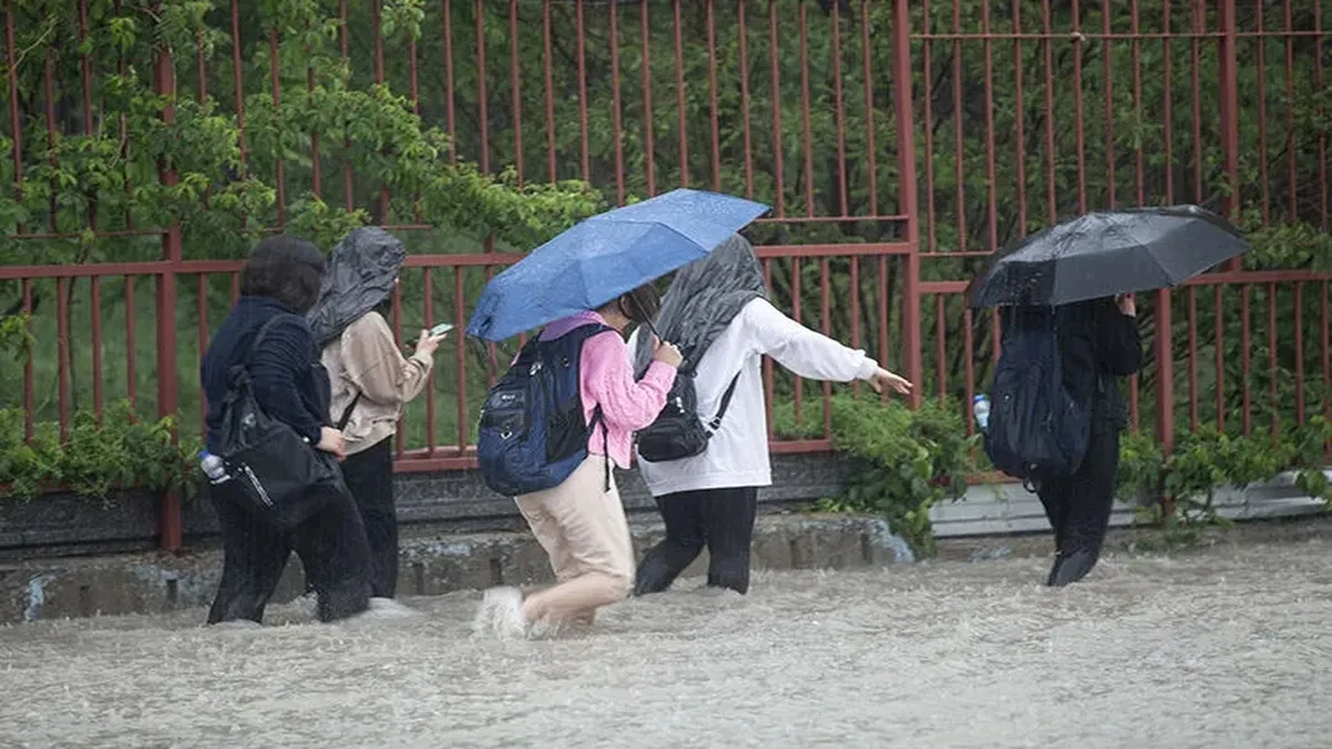 İstanbul'da sağanak nedeniyle okullar tatil! 15 Ekim'de eğitime ara verildi