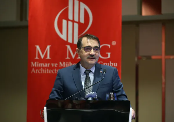 Son dakika: Doğal gazın ardından elektrikte indirim sinyali! Enerji ve Tabii Kaynaklar Bakanı Dönmez o tarihi işaret etti - 1