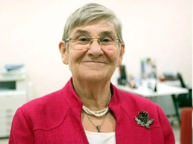 Uyurken bile kilo verdiriyor! Karatay diyetinin olmazsa olmazı! İşte, çabucak zayıflatan Canan Karatay formülü!