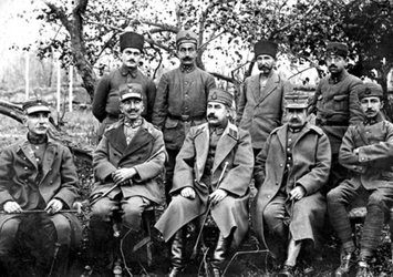 Erhan Afyoncu yazdı: Vatan haini ilan edip kurşuna dizdiler