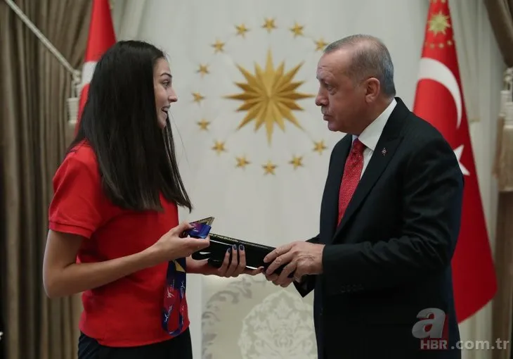 Başkan Erdoğan dünya şampiyonu tekvandocu İrem Yaman’ı kabul etti