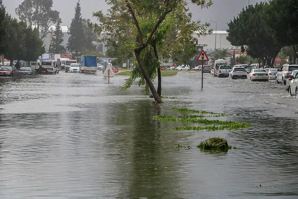 26 kent alarmda! Meteoroloji'den yoğun kar ve sağanak açıklaması! O iller tek tek tarih verilerek yarıldı! İşte 5 günlük hava durumu - 1