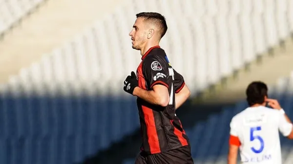 Fenerbahçe'de hareketli günler! Golcü ve sol bek transferi tamam - 6