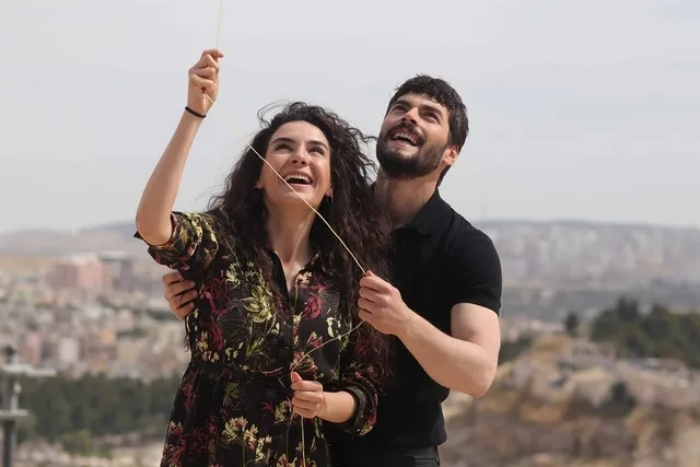 Hercai 12. son bölüm kesintisiz tek parça izle! Hercai izle 12. son bölüm sezon finali! - ATV
