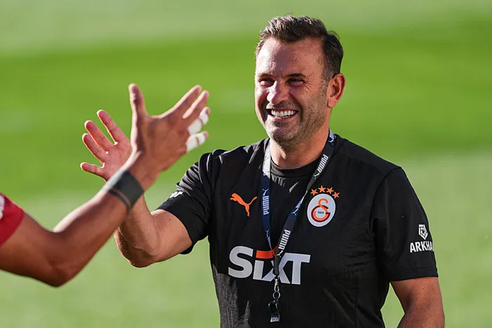 okan-buruktan-yeni-sezon-oncesi-rakiplerine-gozdagi-carpici-aciklama-kerem-ve-kohn-takimda-kalacak-mi-1723052497555.jpg Galatasaray Teknik Direktörü Okan Buruk