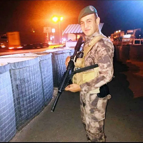 SON DAKİKA | İçişleri Bakanlığı: Fırat Kalkanı bölgesinde Özel Harekat Polisi Cihat Şahin ve Fatih Doğan şehit oldu - 9