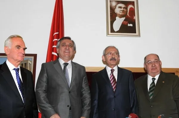 CHP'de değişim rüzgarı! Partinin önde gelen isminden Kılıçdaroğlu'na yaylım ateşi: Gitmeli - 2