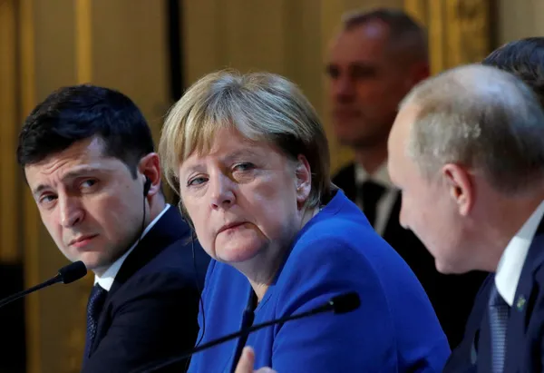 Angela Merkel’den dikkat çeken öz eleştiri: Almanya Silahlı Kuvvetleri’ni daha iyi silahlarla donatmadık