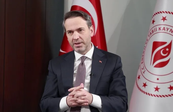 bakan-bayraktar-turkuvaz-dijital-ortak-yayininda-enerjide-5-yillik-yol-haritasi-vatandasa-2025-mujdesi-berat-a-1736849334443.jpeg Bakan Bayraktar, 2028'de Karadeniz gazının tüm evlere girmesinin hedeflendiğini söyledi (A Haber arşiv)