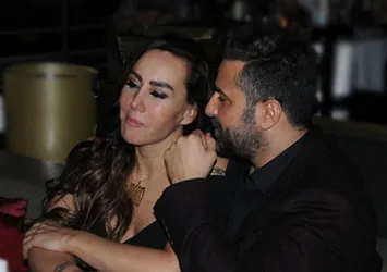 Asena gizlice evlendi