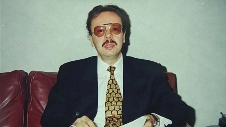arif-ahmet-denizolgunun-mezari-acilacak-feth-i-kabir-karari-verildi-1787059432596.jpeg Arif Ahmet Denizolgun 8 Eylül 2016 tarihinde İstanbul'da hayatını kaybetti.