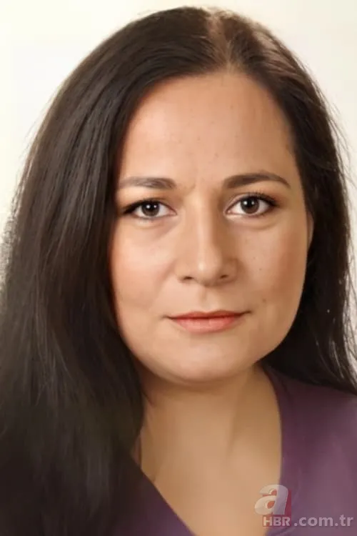 Evlilikleri 1 yıl sürdü! Bahar'ın Evren'i Buğra Gülsoy'un oğlu Cem'in annesi bakın kim! Demet Evgar'ın... 10