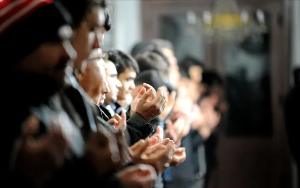 mevlid-kandili-duasi-diyanet-mevlid-kandilinde-hangi-dualar-okunur-2022-mevlid-kandilinde-okunacak-dular-1665126197019.jpg Mevlid Kandili duası: Diyanet Mevlid Kandili'nde hangi dualar okunur? 2022 Mevlid Kandili'nde okunacak dular - 2