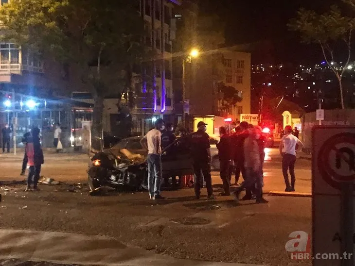 Son dakika! Ankara'da korkunç kaza! İtfaiye aracıyla otomobil çarpıştı