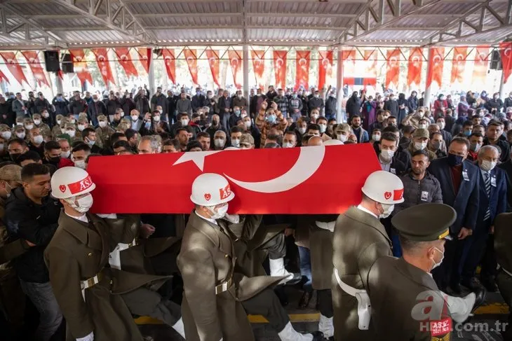 Şehit Uzman Çavuş Savaş Dinç’e son veda! Yürek yakan anlar: Babasını asker selamıyla uğurladı