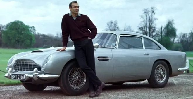 James Bond filmiyle meşhur olan Aston Martin D85’in benzeri 6,4 milyon dolara satıldı!