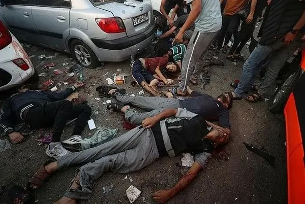 katil-israil-gazzede-soykirim-yapiyor-cibaliye-bureyc-ve-maghazi-multeci-kamplarina-bombardiman-onlarca-olu-va-1699040210713.jpg Katil İsrail Gazze'de soykırım yapıyor! Cibaliye, Bureyc ve Maghazi mülteci kamplarına bombardıman: Onlarca ölü var - 9