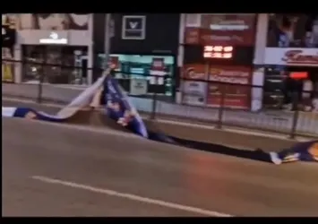 CHP’li belediyeden afiş hazımsızlığı! Altınok'tan sonra Kurum'a da pankart engeli