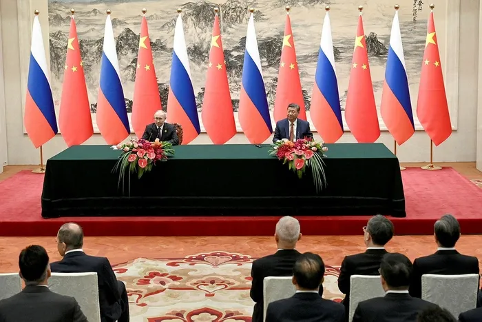 1715849900290.jpeg Rusya lideri Vladimir Putin Çin'de! Batı medyası anbean takip ediyor! "ABD'ye karşı birleştiler" yorumları sonrası Putin-Şi Cinping zirvesinden ilk yanıt - 1