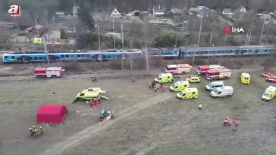 Çekya’da iki yolcu treni çarpıştı