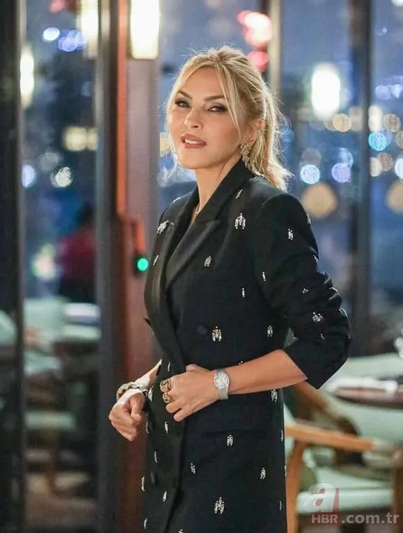 Barışacaklar mı? Hande Erçel'den yeni açıklama! Sabancı'nın mekanında... 4