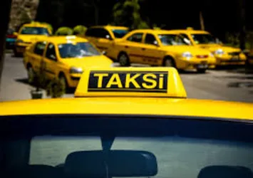 İstanbul'da taksi durağına kurşun yağmuru