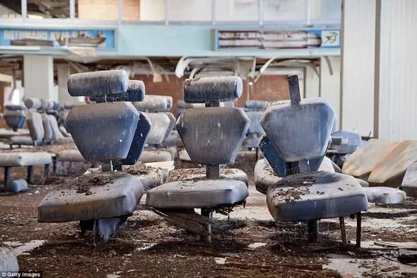 44 yıldır tek uçak inmiyor... Kıbrıs'ın hayalet havalimanı