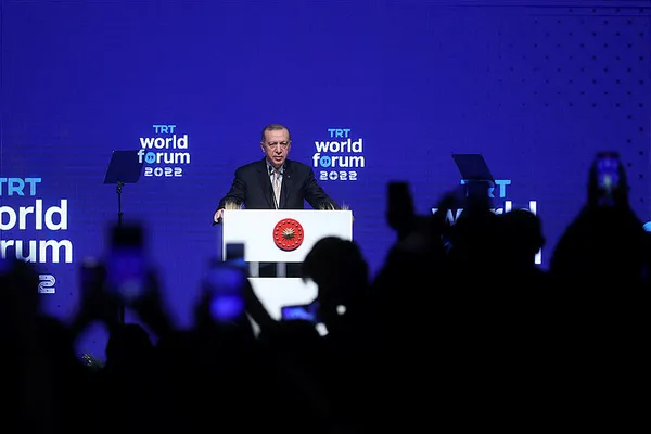 Son dakika: Başkan Erdoğan’dan TRT World Forum’da önemli açıklamalar | Tahıl koridoru mesajı: Pazar günü Putin ile görüşeceğim