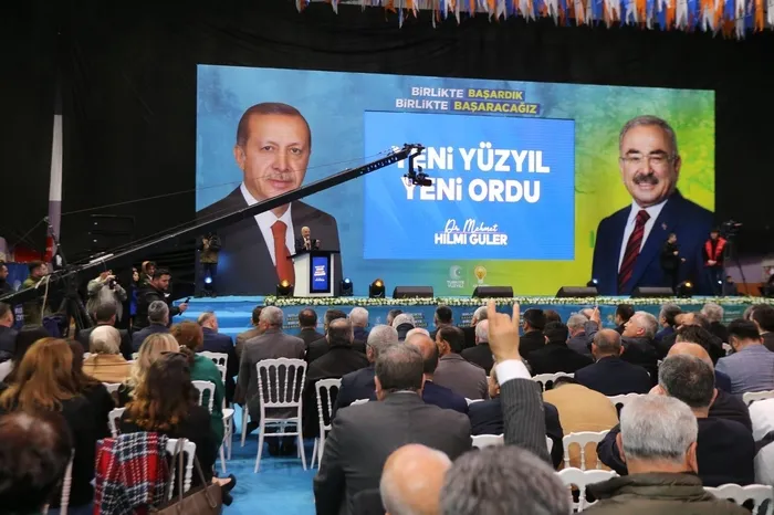 yeni-yuzyil-yeni-ordu-baskan-mehmet-hilmi-guler-az-laf-yapip-cok-is-yapacagiz-1711453234152.jpeg Yeni yüzyıl, yeni Ordu! Başkan Mehmet Hilmi Güler: Az laf yapıp, çok iş yapacağız - 2