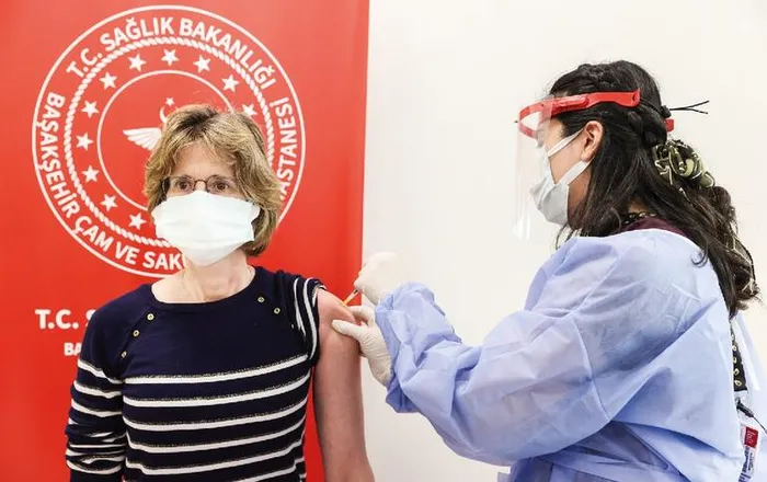 Son dakika: Koronavirüs aşısında talep patlaması! 55 yaşı duyan kuyruğa girdi - 4