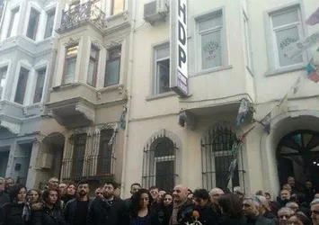 Tarlabaşı'ndan Kandil'e! HDP İstanbul il binasında ‘PKK sığınağı’