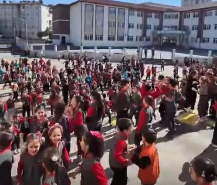 Başkan Recep Tayyip Erdoğan “Kabe’de Hacılar” ilahisi hakkında konuştu: Gerçek Türkiye fotoğrafı - 2