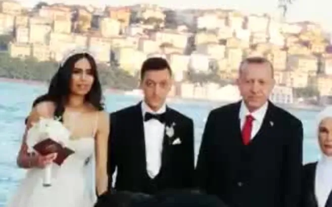 Mesut Özil Amine Gülşe evlendi! Başkan Erdoğan nikah şahidi oldu | Video
