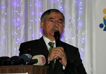 "Yaklaşık 33 bin öğretmenin ilişiği kesildi"