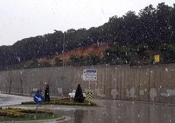 İstanbul'a kar sürprizi