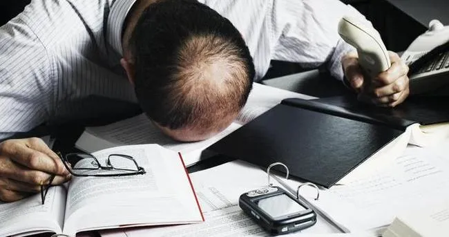 Mesaide bunu yaparsanız tazminatsız kovulursunuz!