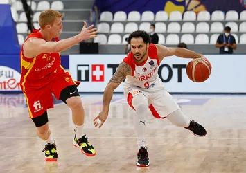 Son dakika: Ergin Ataman'dan Shane Larkin açıklaması! 12 Dev Adam'da sakatlık sıkıntısı